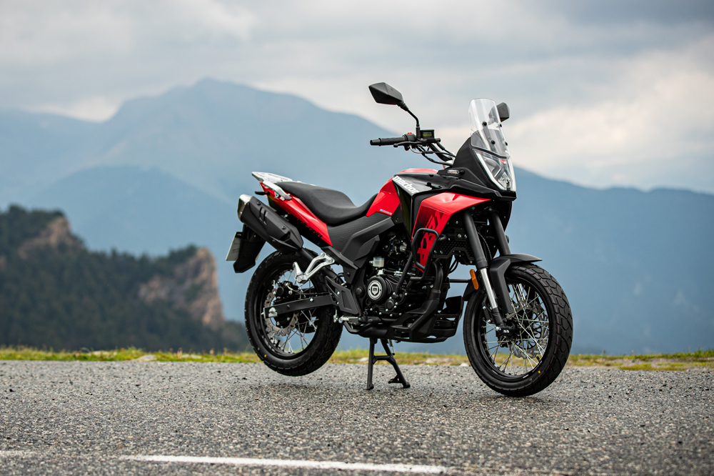 A pesar de ser una 125 la Montana XR1 125 tiene un concepto muy aventurero.