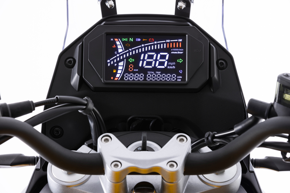 Cuadro de instrumentos de la Macbor Montana XR1 125.