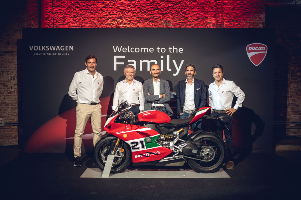 Ducati inicia una nueva era en España y Portugal