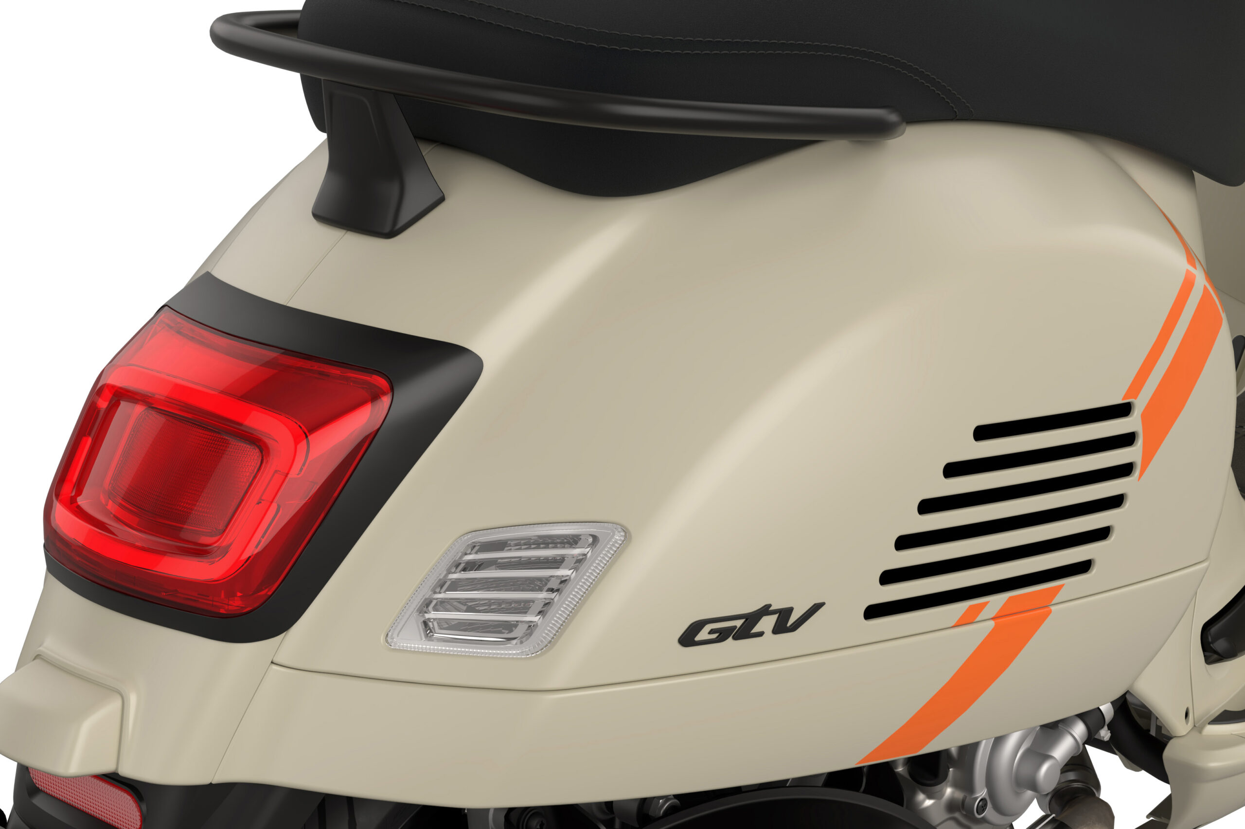 La Vespa sigue fiel a su estilo con un símil de los característicos cófanos de los primeros scooter.