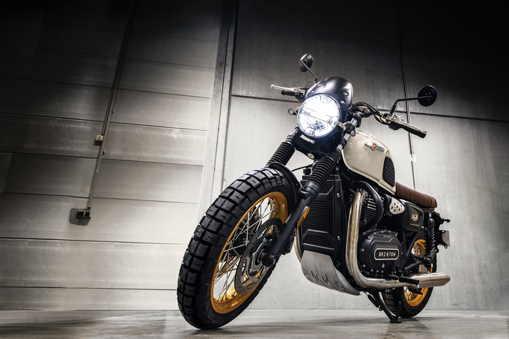 Protector del faro delantero y neumáticos off road.