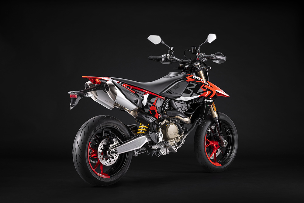 Una unidad de medición inercial controla toda la electrónica de la moto.