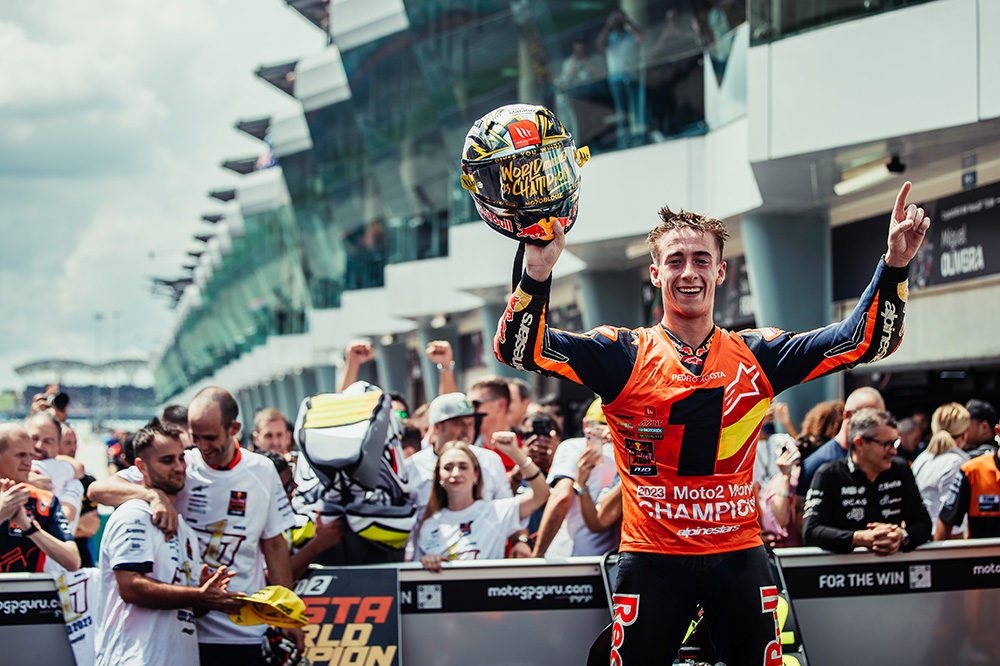 Pedro Acosta: Campeón del Mundo de Moto2