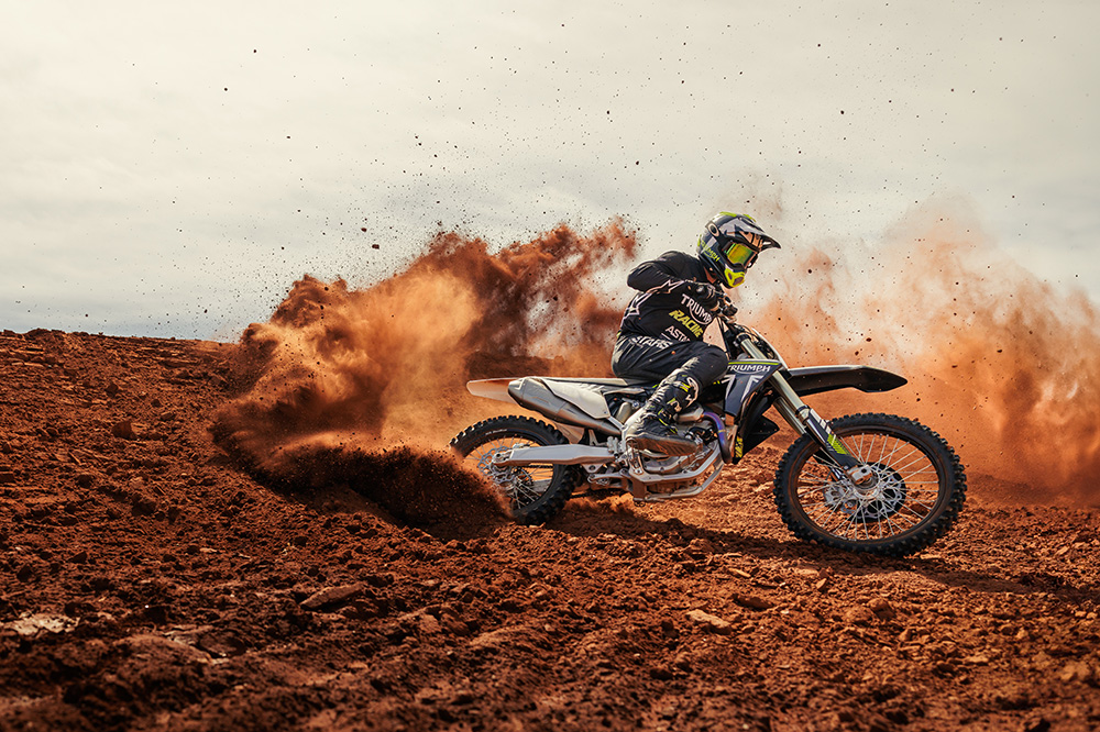 Triumph se lanza al Motocross con la TF 250 X