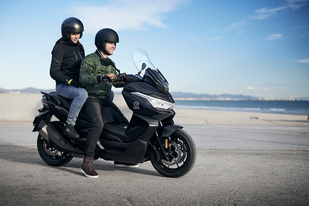 Voge SR4 Max: Scooter Touring