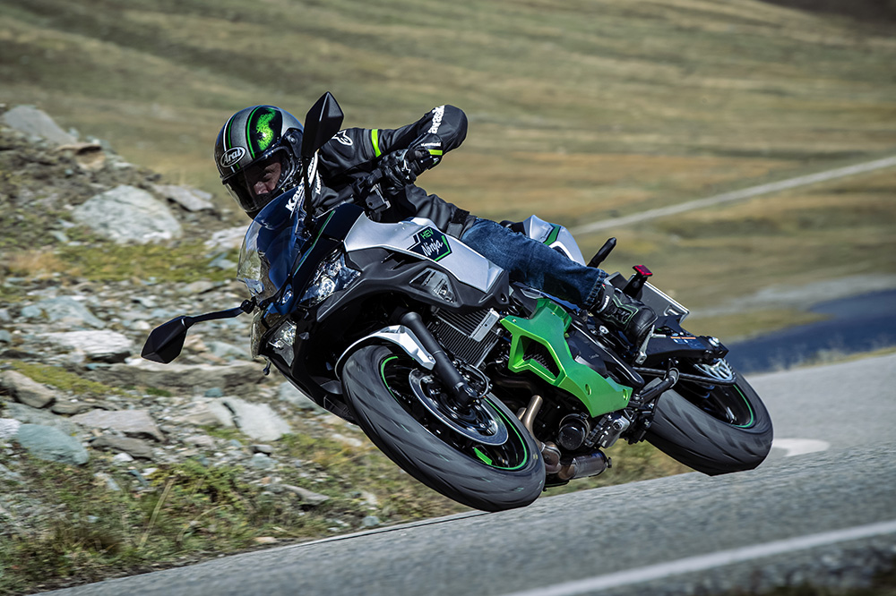Las Kawasaki Ninja Z7 Híbrida llega a las tiendas