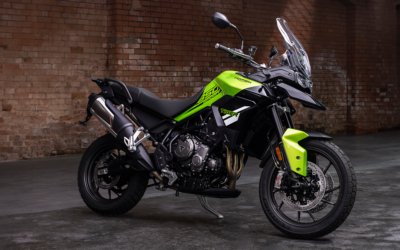 Triumph presenta la gama de colores para sus motos 2025