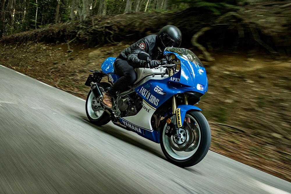 Yamaha XSR900 “Back to the Paddock”