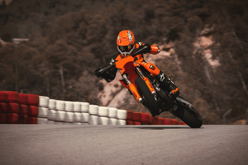 El Supermotard es una de las especialidades más espectaculares en moto.