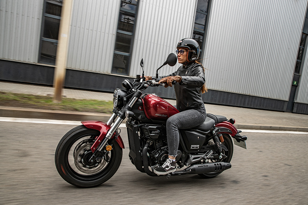 La progresividad de un motor de dos cilindros es optima para una moto del A2.