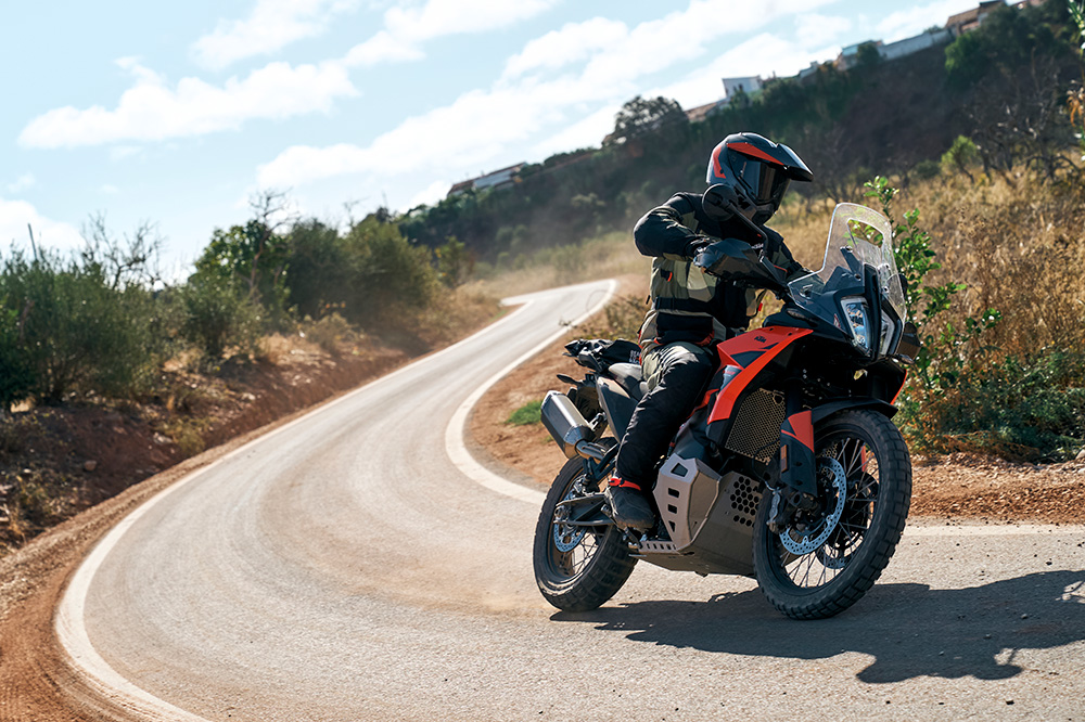Seguro de moto a todo riesgo. ¿Incluye accesorios?